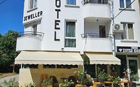 Jeweller Hotel